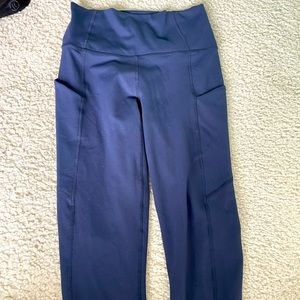 Fabletics women’s dark blue leggings